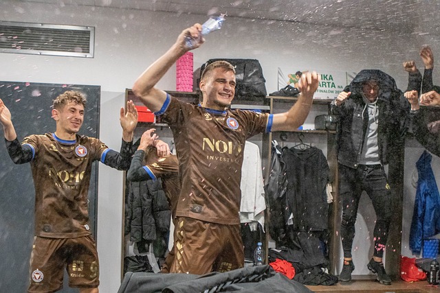 也成为球队 也成为球队